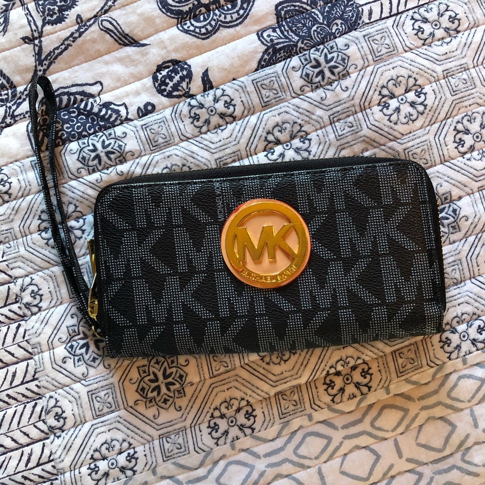 MK wallet